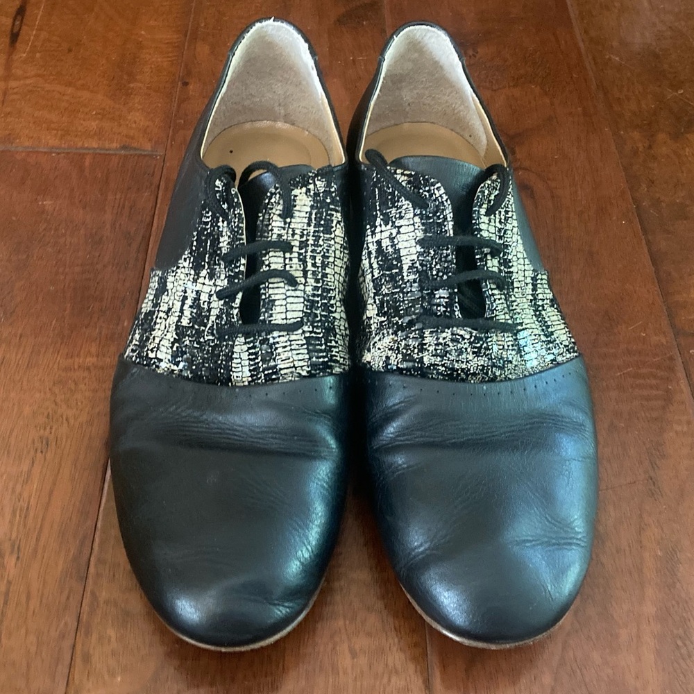 Men’s black dance shoes, tango shoes
